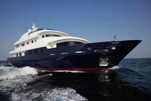 super-yacht-40m-12-passagers-30.jpg  