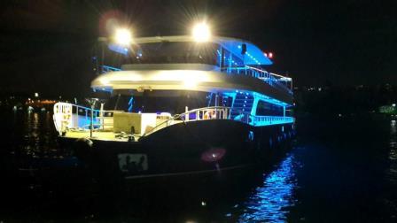 bateau-restaurant-passagers-36m-2012-600-pax-a-vendre-19.jpg