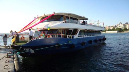 bateau-restaurant-passagers-36m-2012-600-pax-a-vendre-4.jpeg