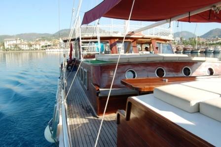 goelette-24m-9-cabines-20-pax-a-vendre-prestige-boat-9.jpg